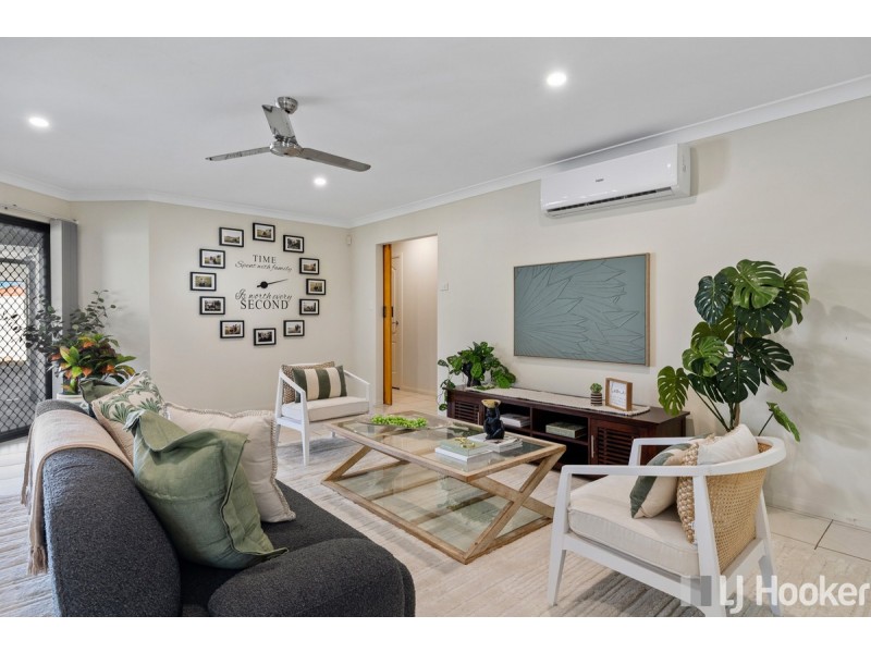 43 Attenborough Circuit, Redland Bay QLD 4165