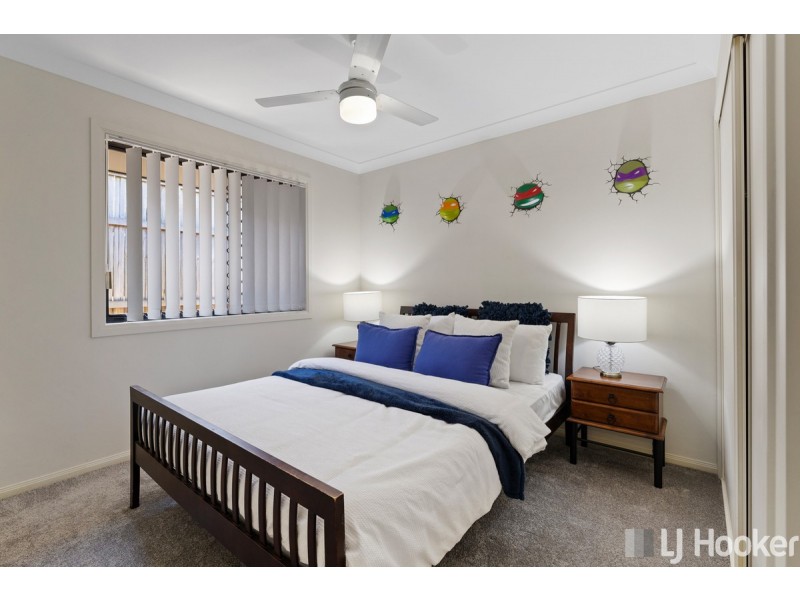 43 Attenborough Circuit, Redland Bay QLD 4165