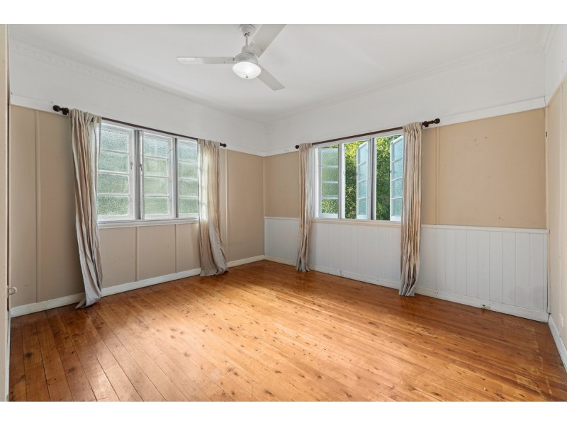 57 Gladstone Street, Coorparoo QLD 4151