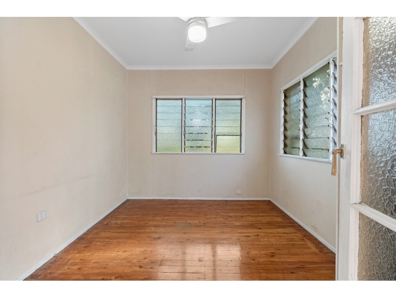 57 Gladstone Street, Coorparoo QLD 4151