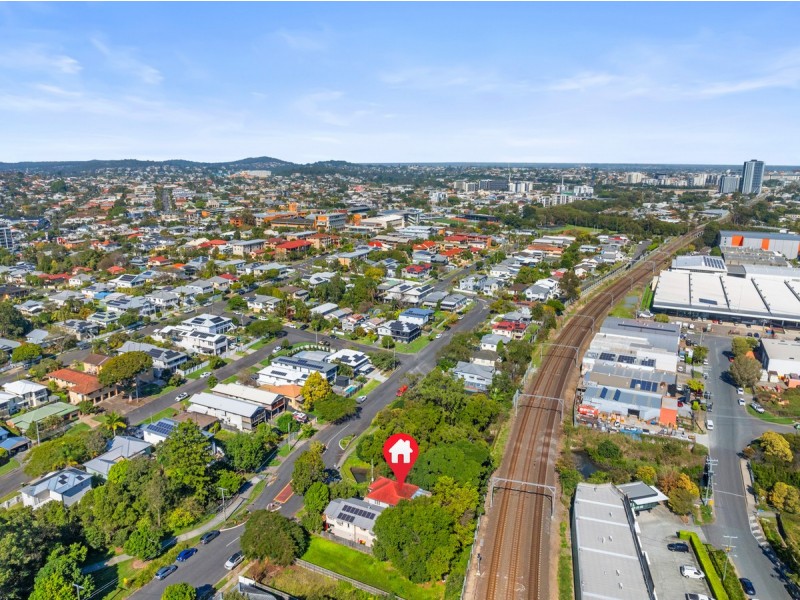 57 Gladstone Street, Coorparoo QLD 4151