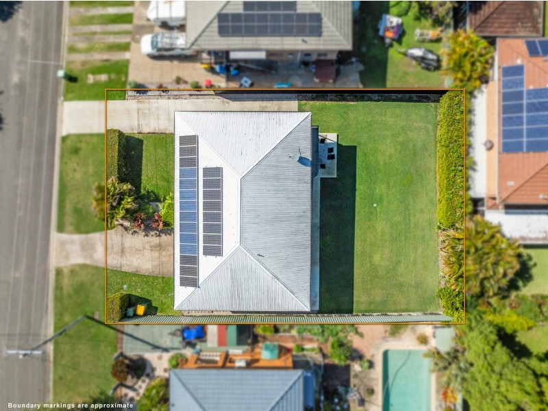 13 Phillip Street, Redland Bay QLD 4165