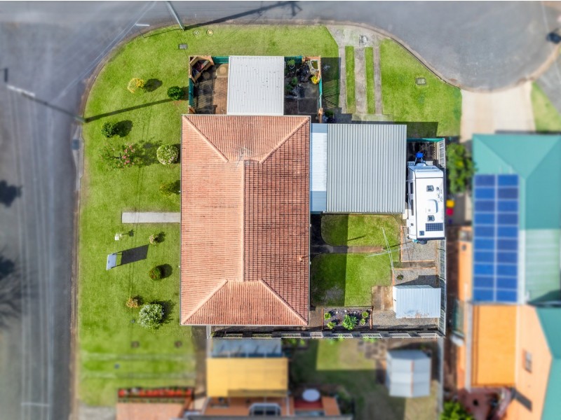 2 Dalkerry Street, Wynnum West QLD 4178