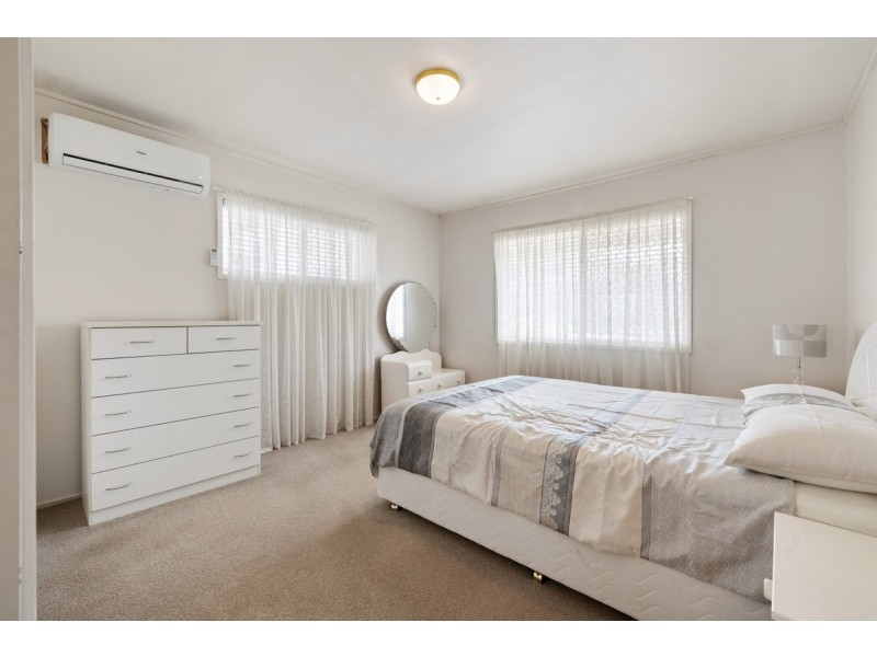 2 Dalkerry Street, Wynnum West QLD 4178