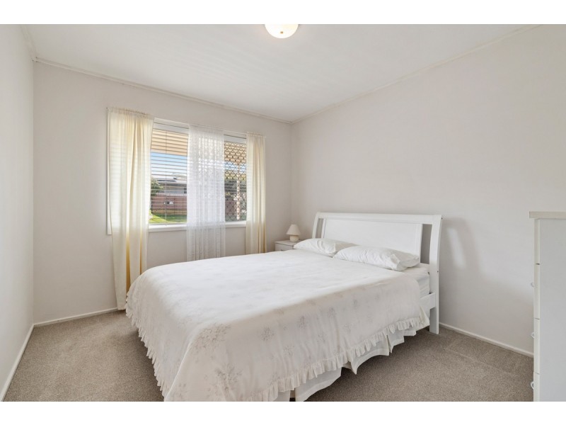 2 Dalkerry Street, Wynnum West QLD 4178
