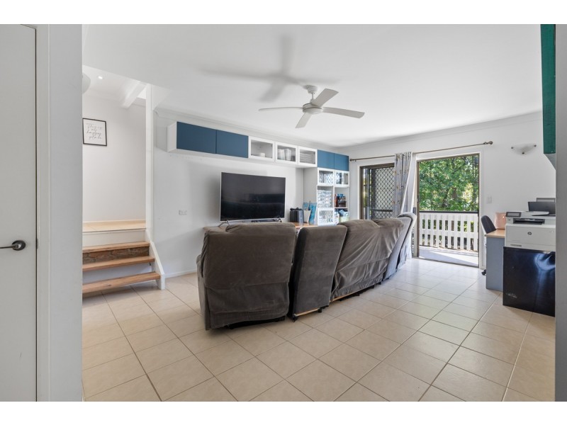 12 Azalea Street, Redland Bay QLD 4165