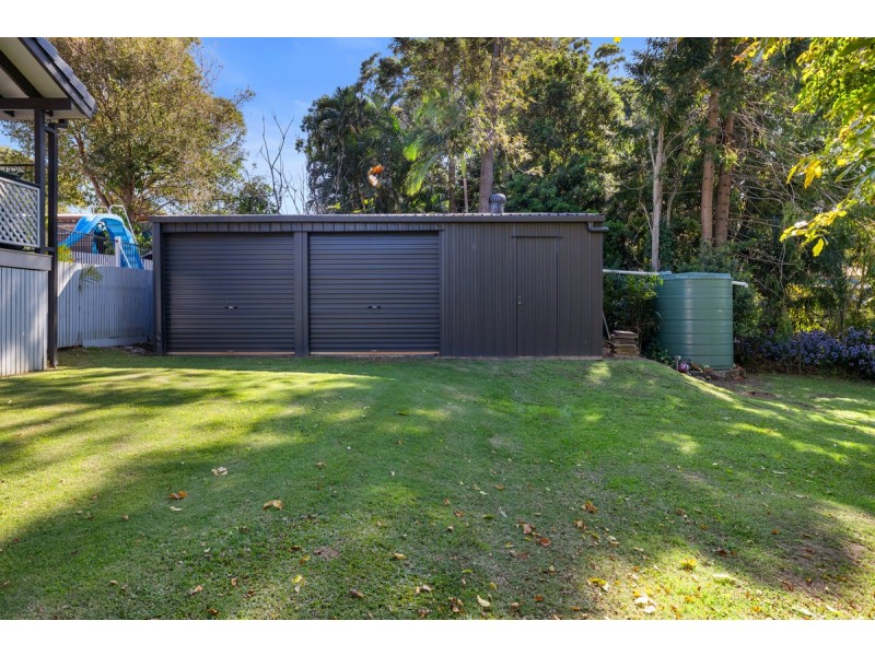 12 Azalea Street, Redland Bay QLD 4165