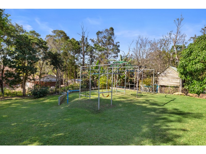 12 Azalea Street, Redland Bay QLD 4165