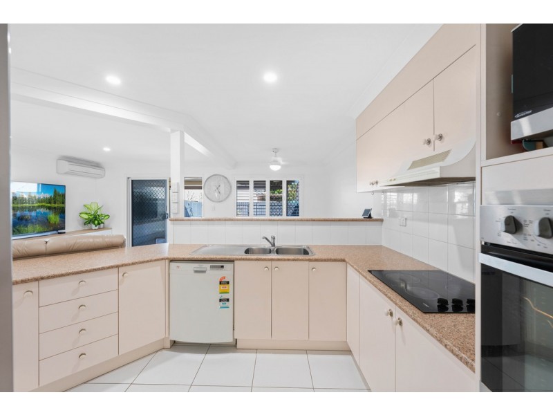 3/2 Channel Street, Cleveland QLD 4163