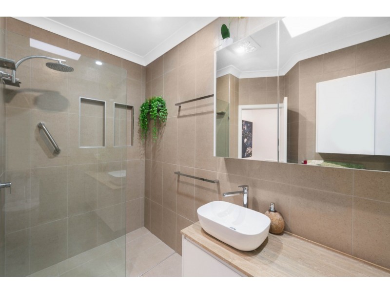 3/2 Channel Street, Cleveland QLD 4163