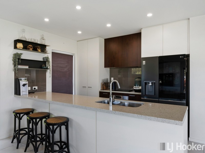 15 Mapleton Crescent, Capalaba QLD 4157