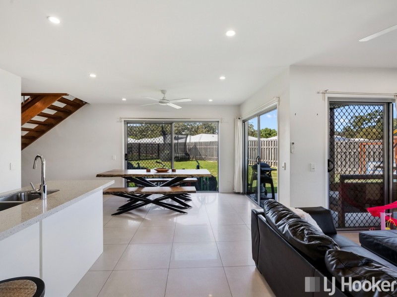 15 Mapleton Crescent, Capalaba QLD 4157