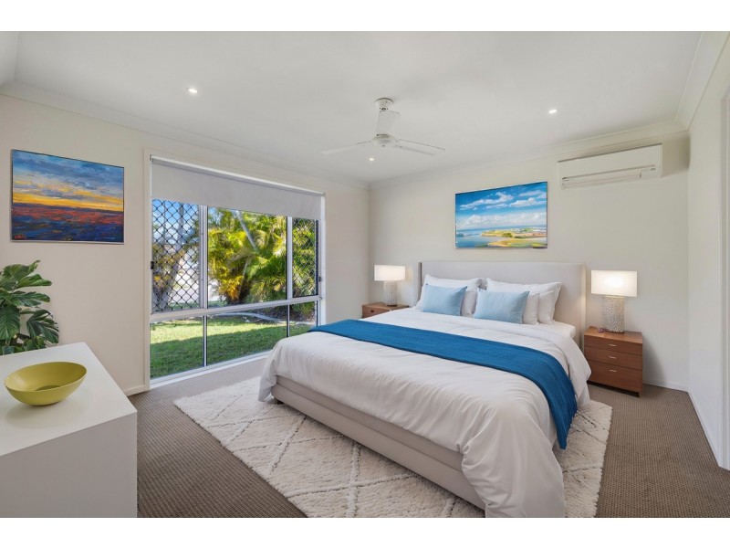 9 Carisbrooke Court, Birkdale QLD 4159