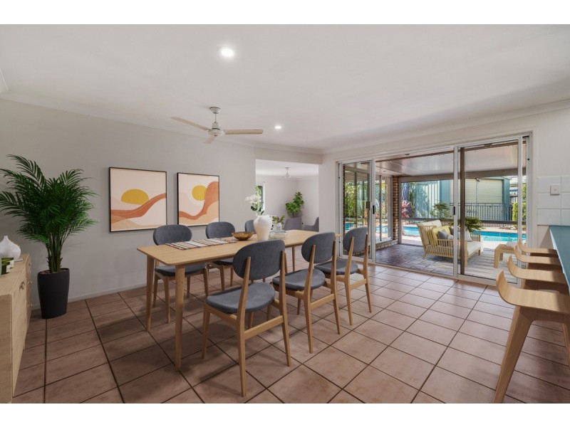 9 Carisbrooke Court, Birkdale QLD 4159