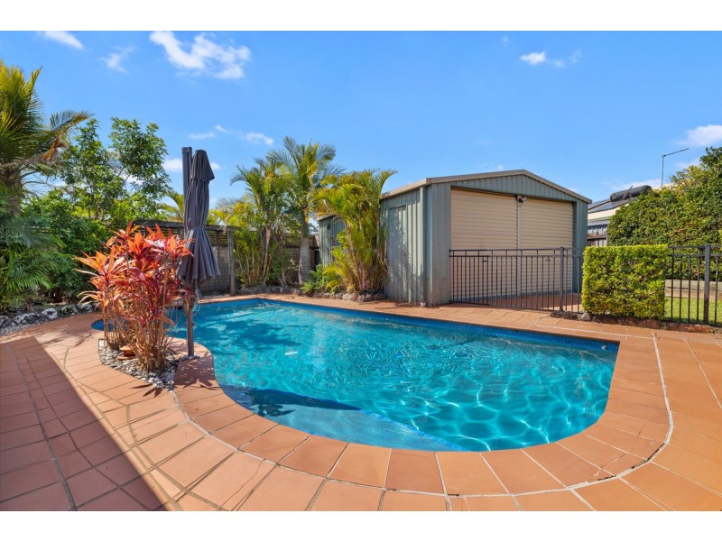 9 Carisbrooke Court, Birkdale QLD 4159