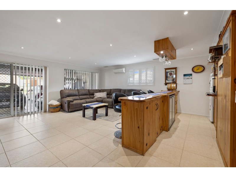 12 Pecan Court, Birkdale QLD 4159