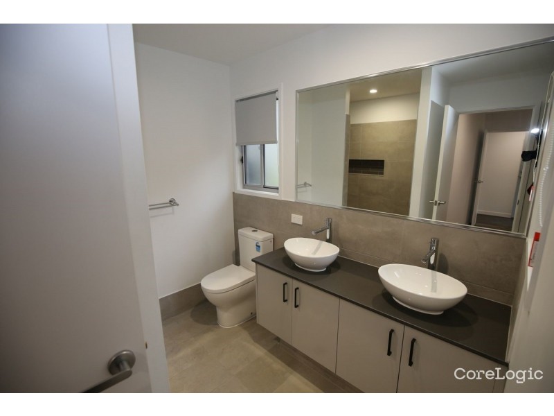 25 Rossi Avenue, Russell Island QLD 4184