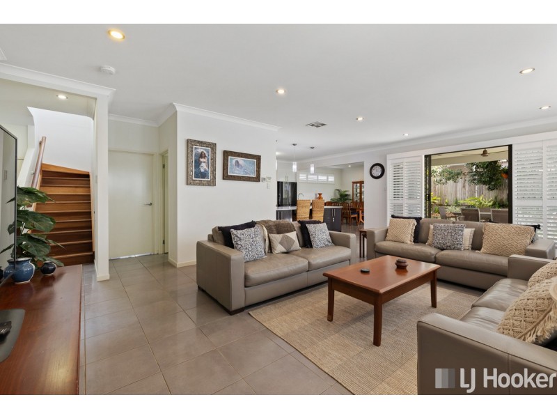 2/18A Nelson Street, Ormiston QLD 4160