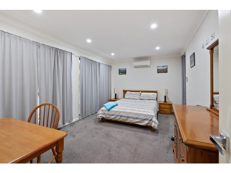 15 Pinewood Street, Capalaba QLD 4157