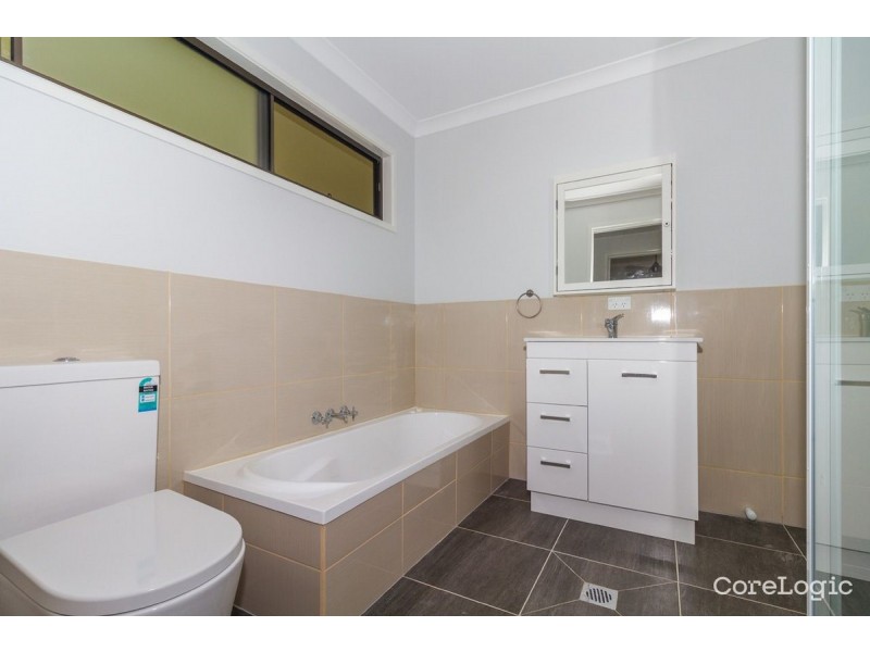 26 Crest Haven, Lamb Island QLD 4184