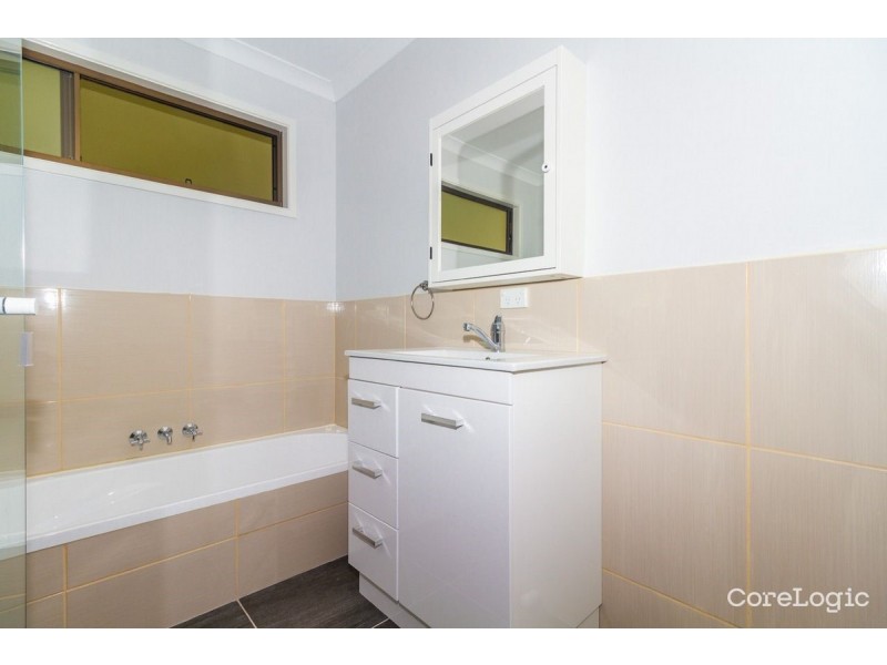 26 Crest Haven, Lamb Island QLD 4184