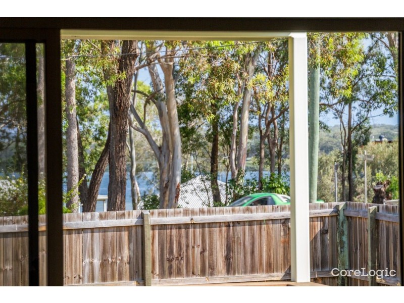 26 Crest Haven, Lamb Island QLD 4184