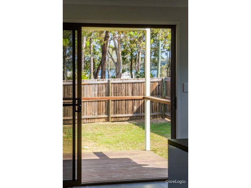 26 Crest Haven, Lamb Island QLD 4184