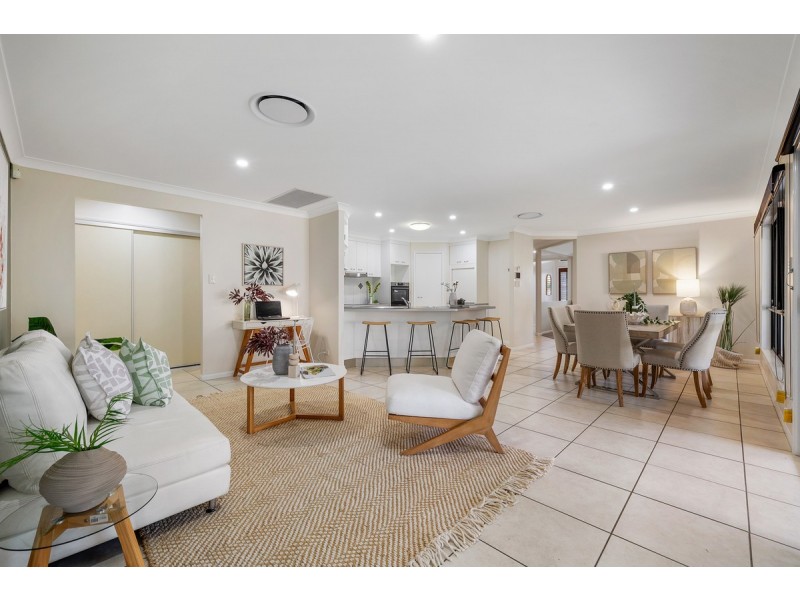 24 Whepstead Avenue, Wellington Point QLD 4160