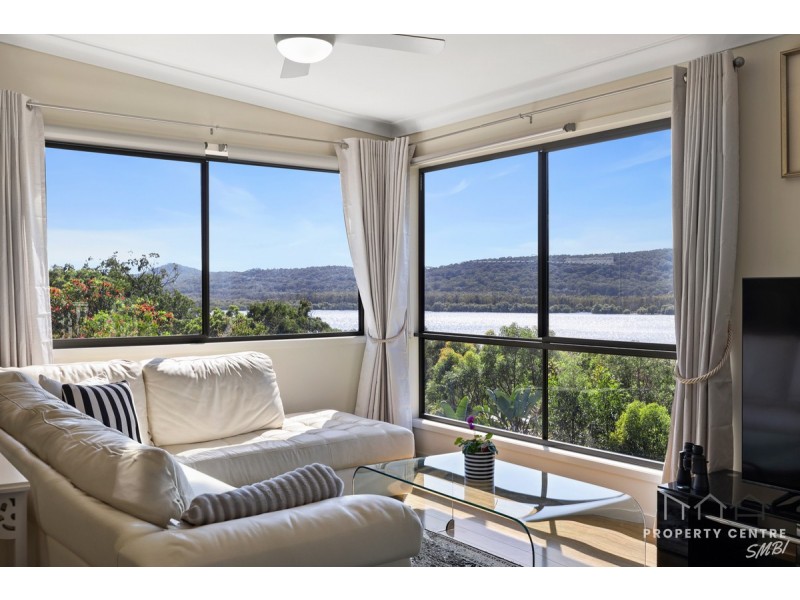 12 Leichhardt Terrace, Russell Island QLD 4184