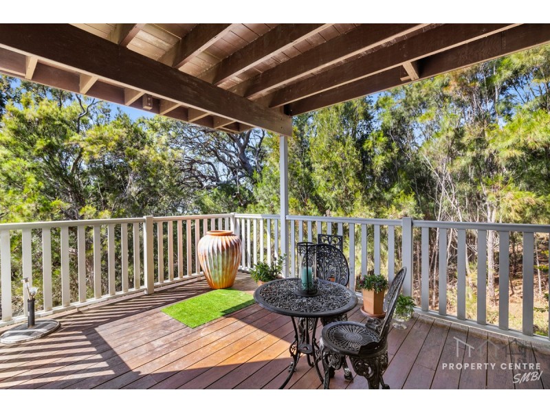 12 Leichhardt Terrace, Russell Island QLD 4184