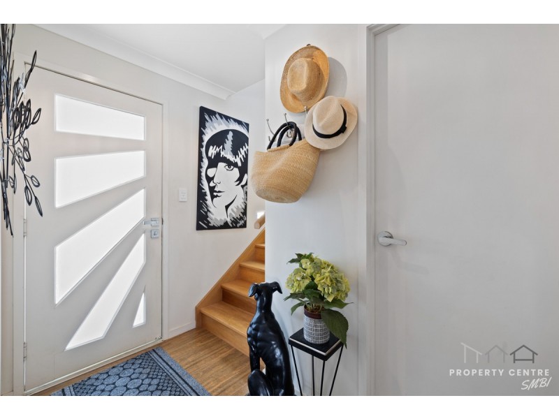 12 Leichhardt Terrace, Russell Island QLD 4184