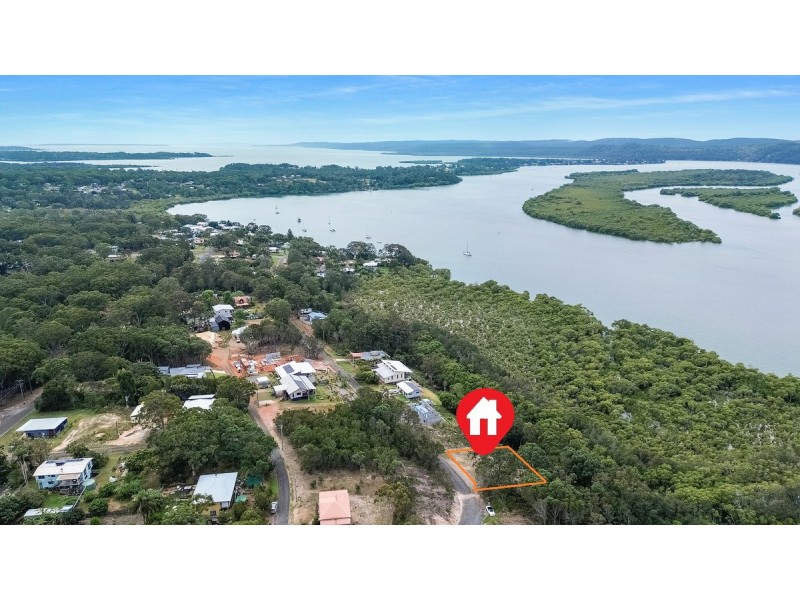 37 Aquamarine Avenue, Russell Island QLD 4184