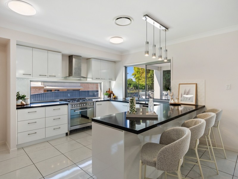 7 Yorston Place, Ormiston QLD 4160