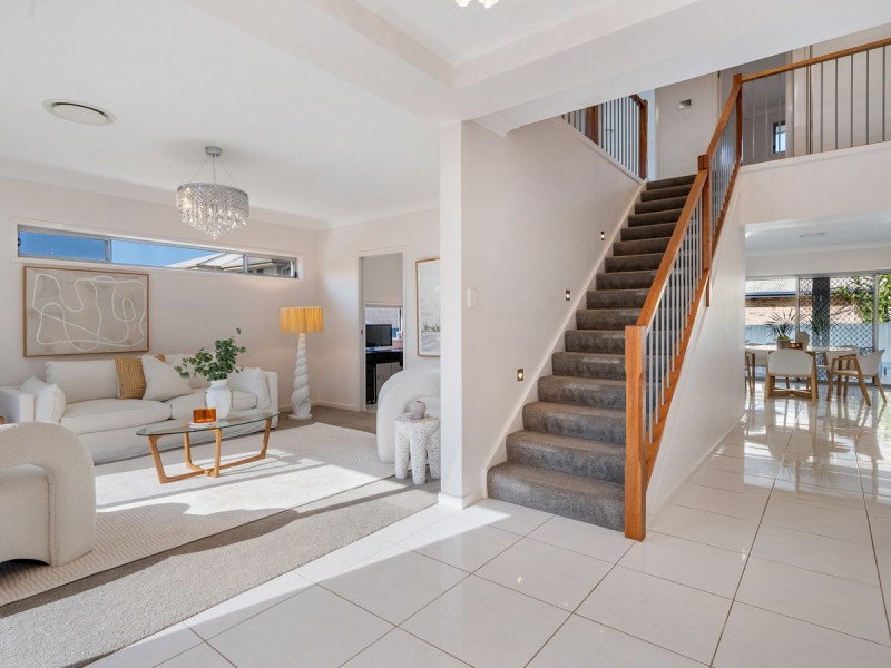 7 Yorston Place, Ormiston QLD 4160