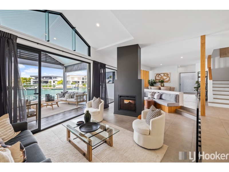 34 Piermont Place, Raby Bay QLD 4163