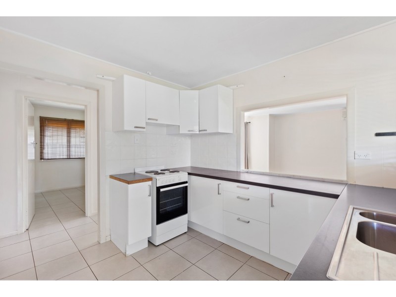 51 Thorne Road, Birkdale QLD 4159