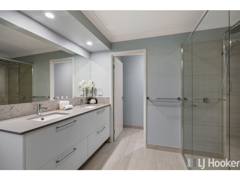 49 Walter Drive, Thornlands QLD 4164