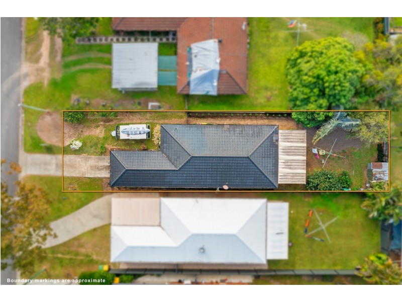 9 Michael Street, Redland Bay QLD 4165