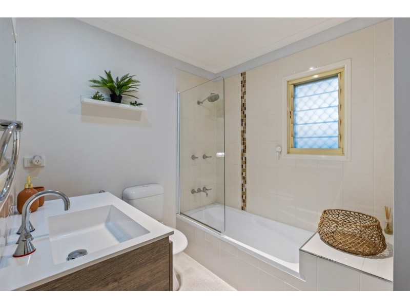 1/106 Main Road, Wellington Point QLD 4160