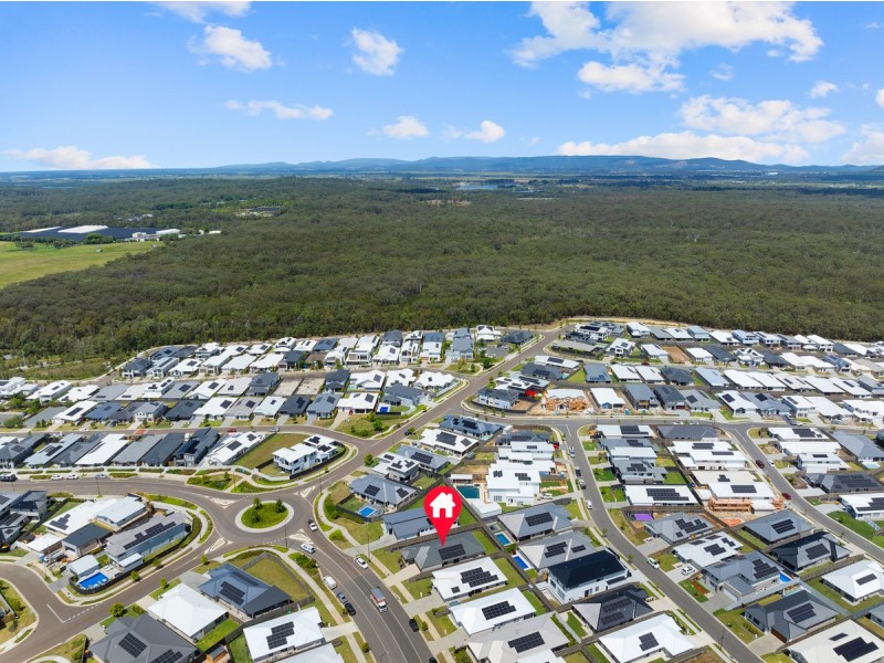 44 Shoreline Avenue, Redland Bay QLD 4165