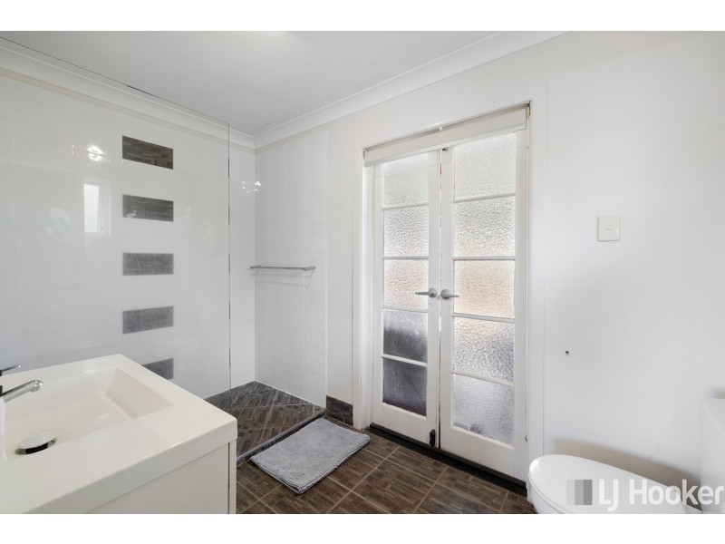 16 Hope Street, Ormiston QLD 4160