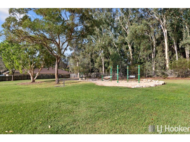 2/27 Riley Peter Place, Cleveland QLD 4163