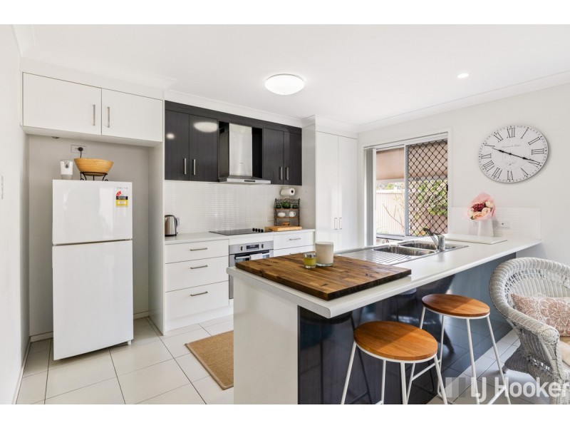 9 Lancaster Circuit, Redland Bay QLD 4165