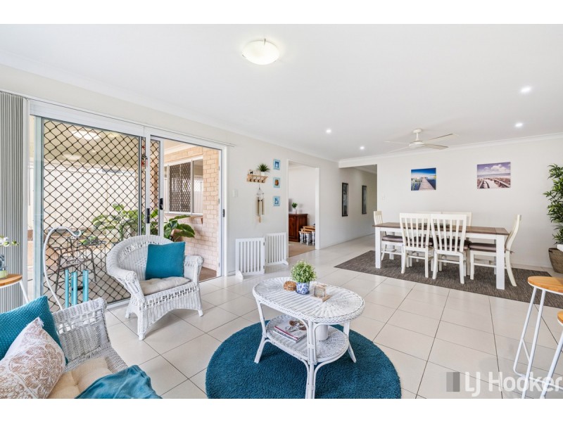 9 Lancaster Circuit, Redland Bay QLD 4165