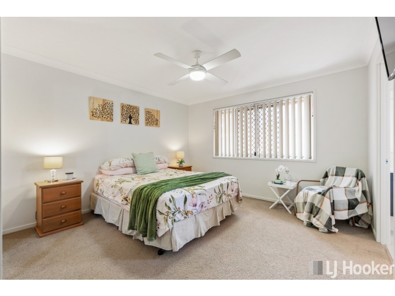 9 Lancaster Circuit, Redland Bay QLD 4165