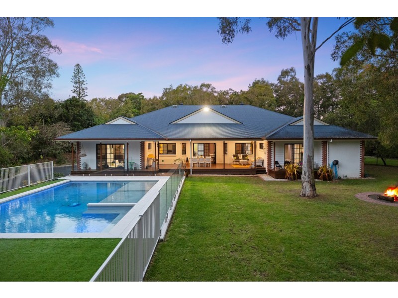 2 Dinwoodie Road, Thornlands QLD 4164