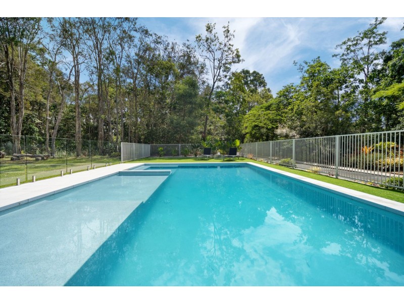 2 Dinwoodie Road, Thornlands QLD 4164