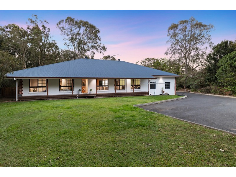 2 Dinwoodie Road, Thornlands QLD 4164