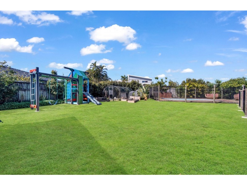 5 Cam Court, Victoria Point QLD 4165