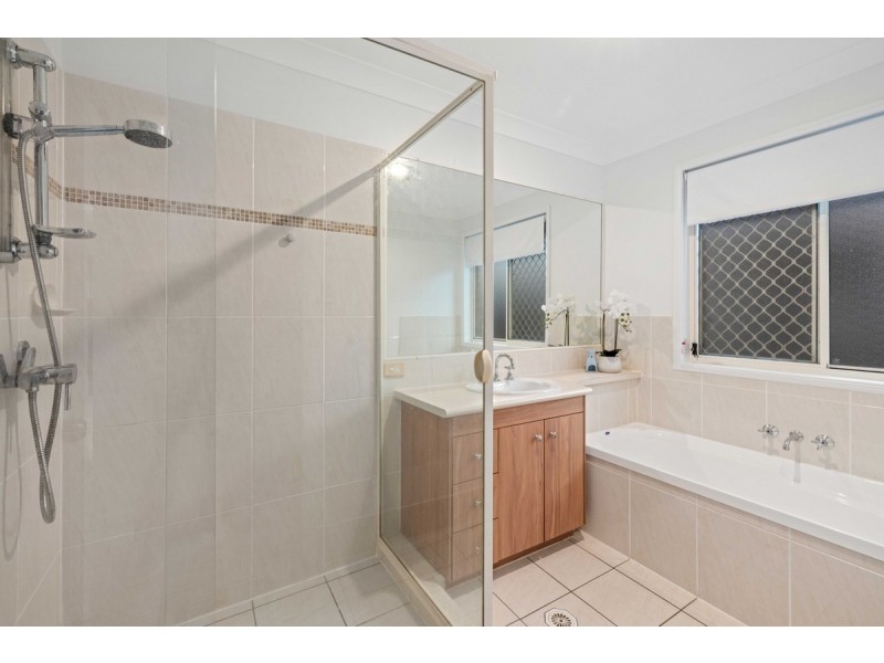 11 Manning Esplanade, Thornlands QLD 4164